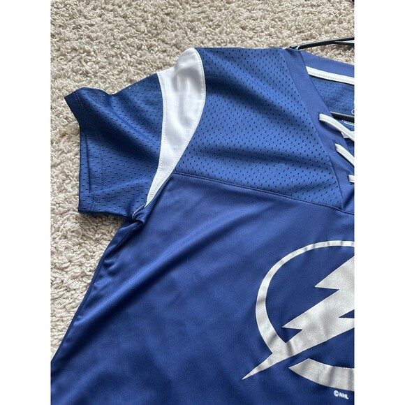 Women’s NHL Tampa Bay Lightning Swoop Back Performance Tee Size L NWT Blue - Picture 3 of 8